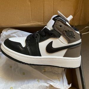Baby Jordan 1 Dark Mocha